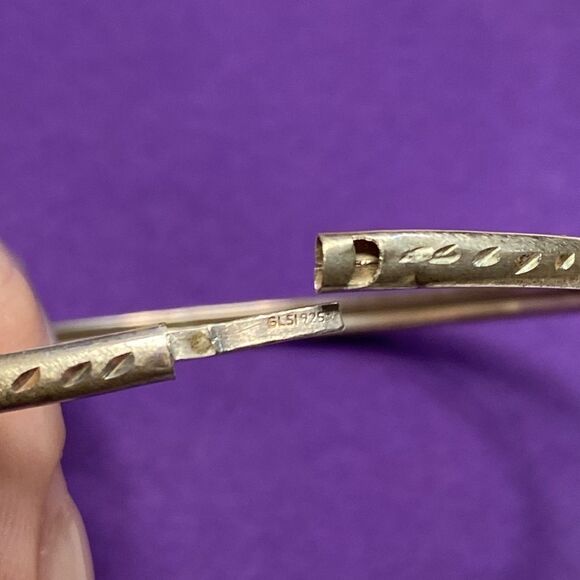 💛 Vintage 925 Diamond Cut Bangle Bracelet - Picture 5 of 6